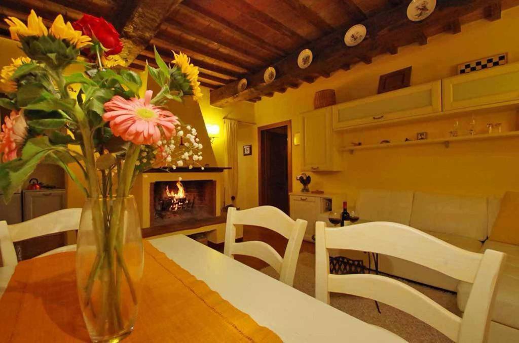 Cottage Le Ginestre Con Piscina In Val D'Orcia Radicofani Exterior foto